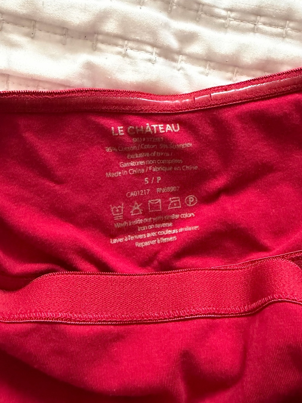 le chateau Red Halter Tie Cami - Picture 2 of 3